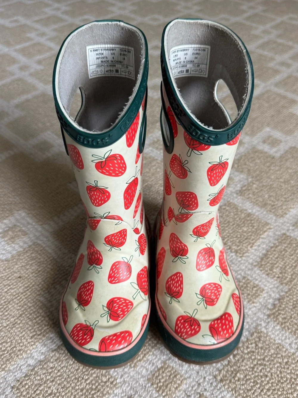 BOGS Kids Skipper II Waterproof Rain Boots Cream Red Strawberry Print Girls 8